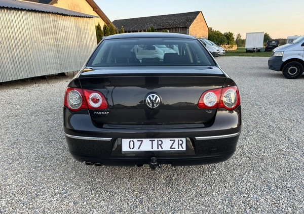 Volkswagen Passat cena 17700 przebieg: 280000, rok produkcji 2007 z Dąbrowa Tarnowska małe 154